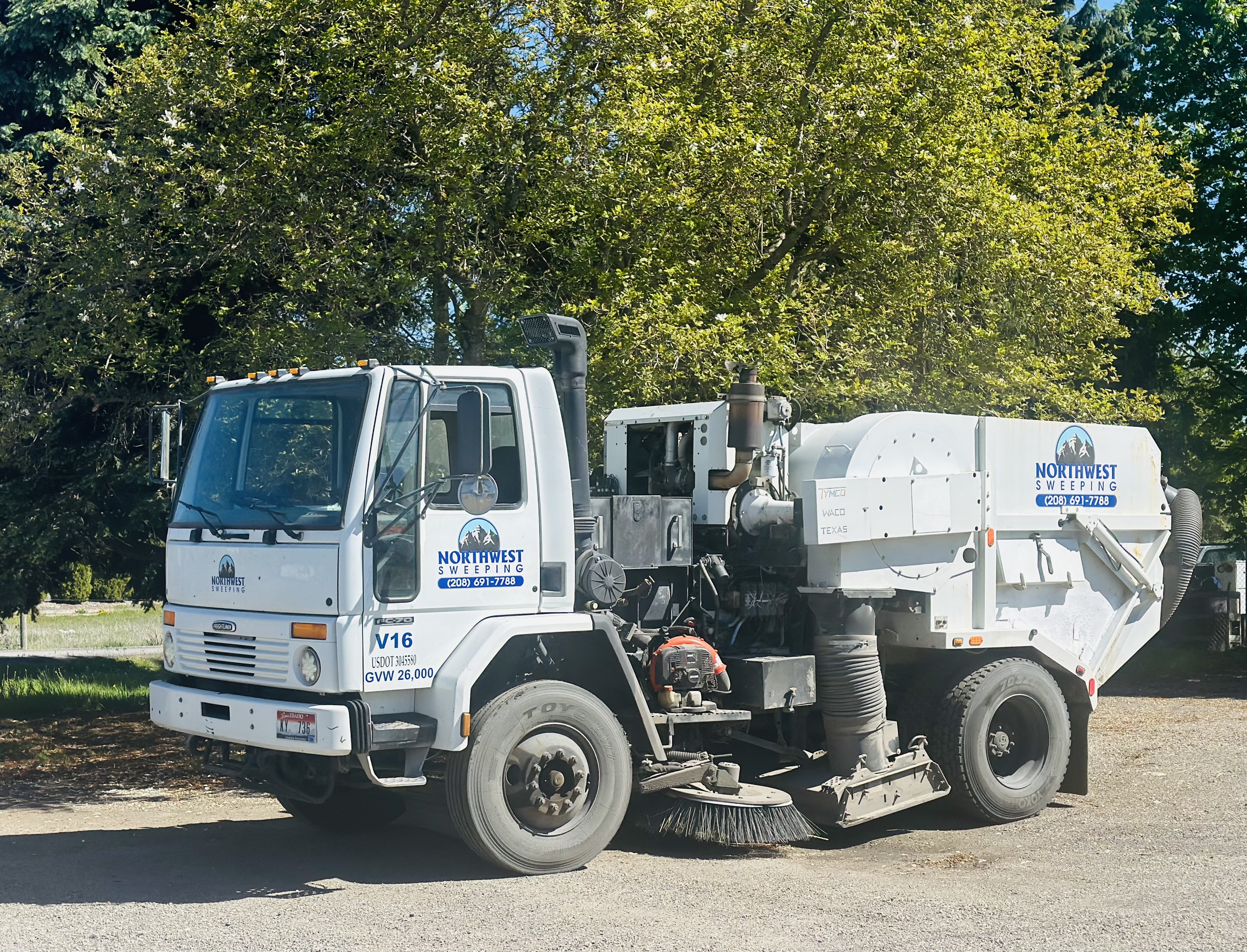 Sweeping Truck